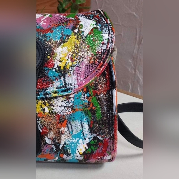 SOLD ON ANOTHER SITE Dooney & Bourke Essex crossbody, 1993 - Picture 11 of 13